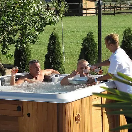 Resort Tunder Farm Tundermajor Zirc
